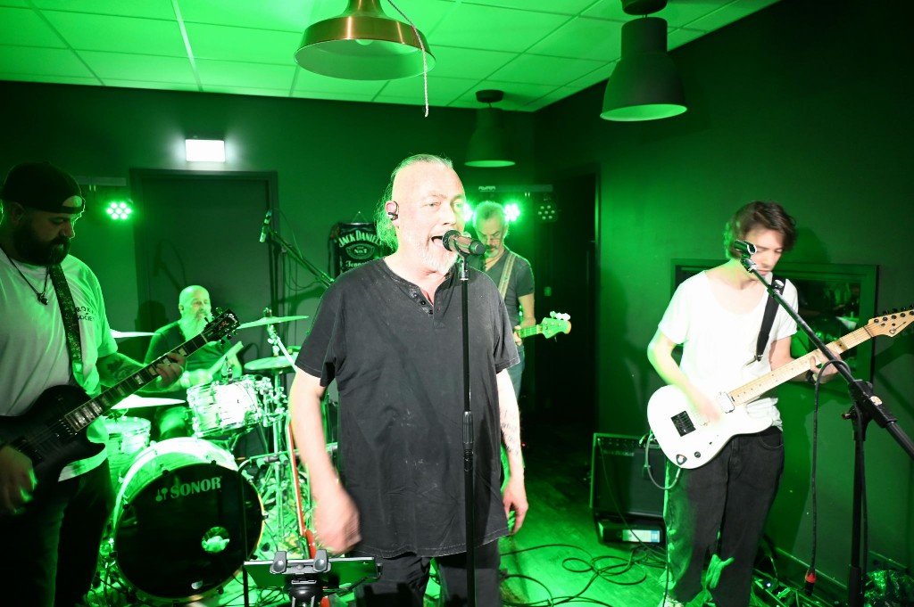 ../Images/10 jaar Ro's Barbershop 322.jpg